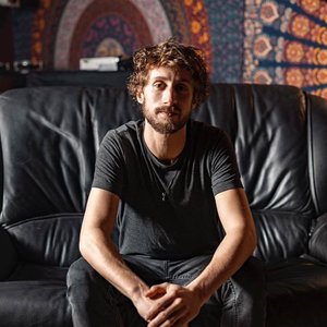 Being a musicien…Mo, 25.5., 11 h