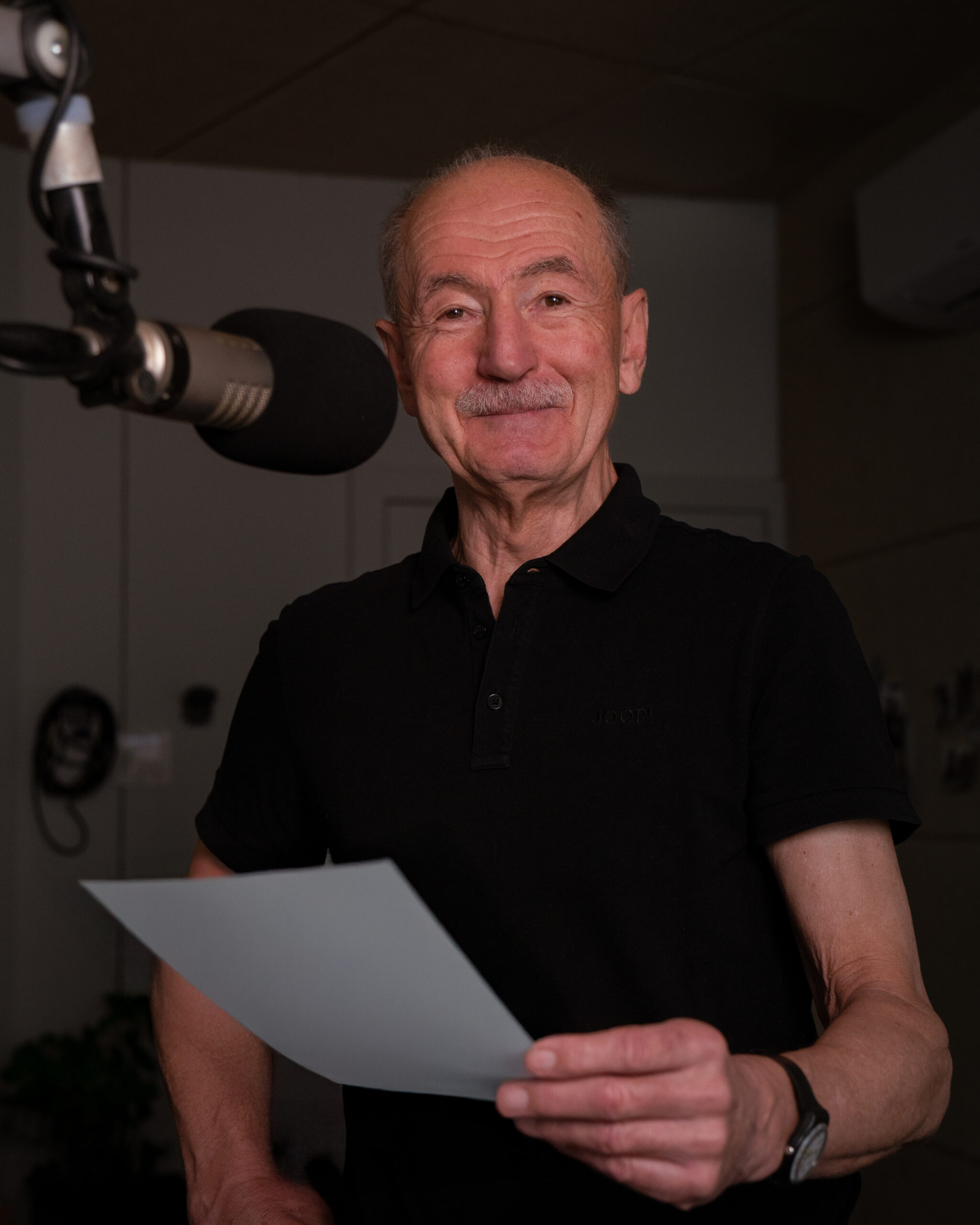 Das ist eine Person die Karl Vogd heißt.