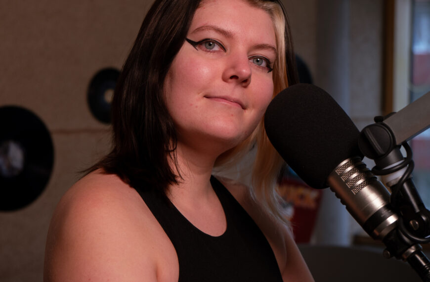 Das ist eine Person die Ylva Hintersteiner heißt.